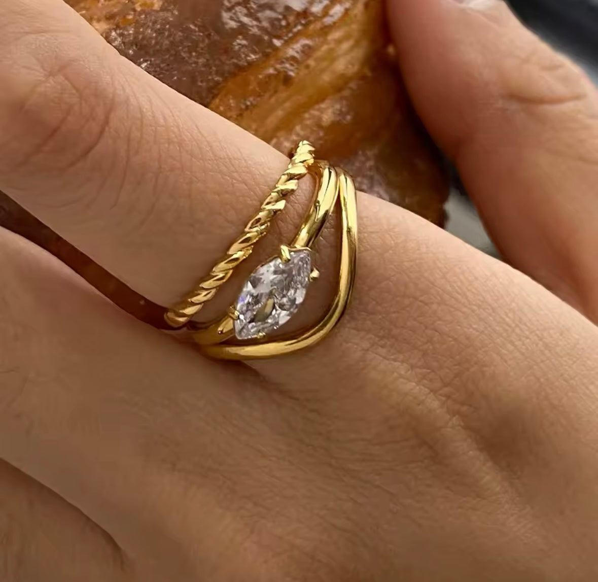 Ensemble de 2 Bagues Œil de Cheval Strass – Double Couche, Design Évider et Torsions, Bijou Élégant pour Femmes