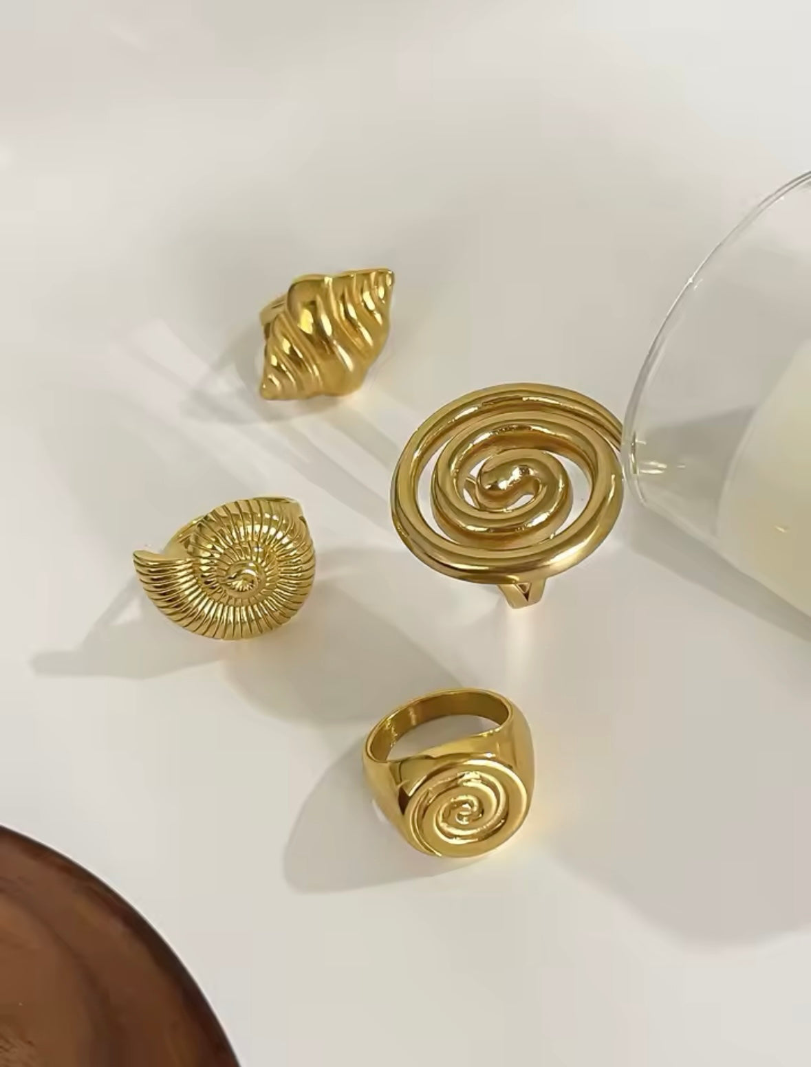 Bagues Croissant Conque – Acier Inoxydable, Design Spirale Brillante, Bijoux Tendance pour Femme (Disponible en plusieurs variantes)
