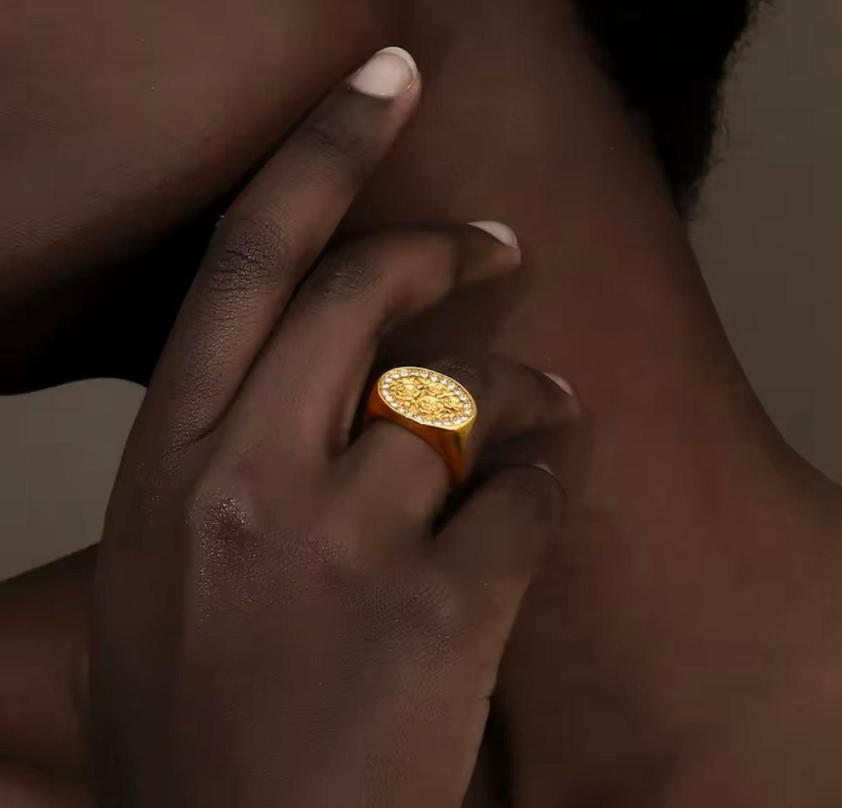 Bague Fleur en Acier Inoxydable – Plaqué Or 18 Carats, Bijou Étanche et Élégant pour Femme