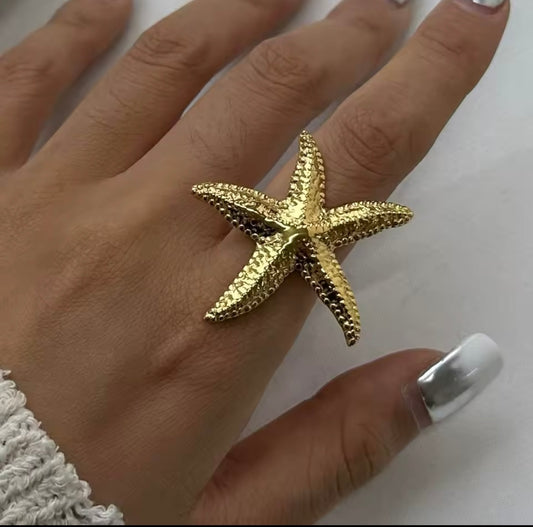 Bague Étoile de Mer en Or – Bague Réglable Empilable d’Été – Bijou Parfait pour les Vacances