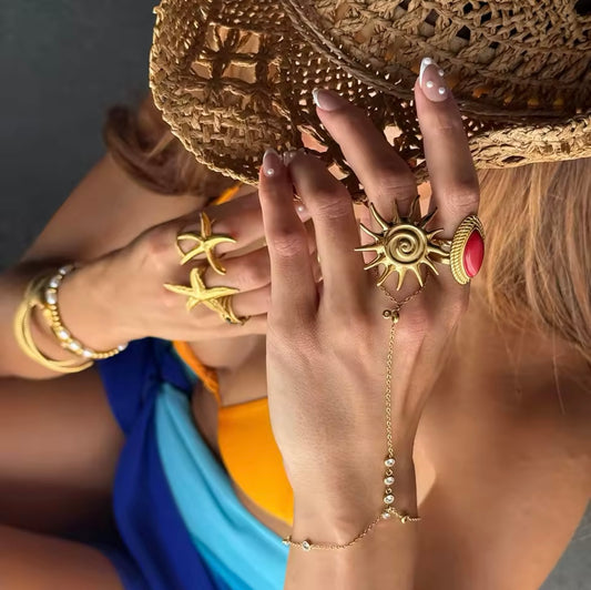 Bague Spirale Océan Vent – 18K Plaqué Or, Œil de Cheval et Soleil Rouge, Bague Empilable Élégante pour Femmes