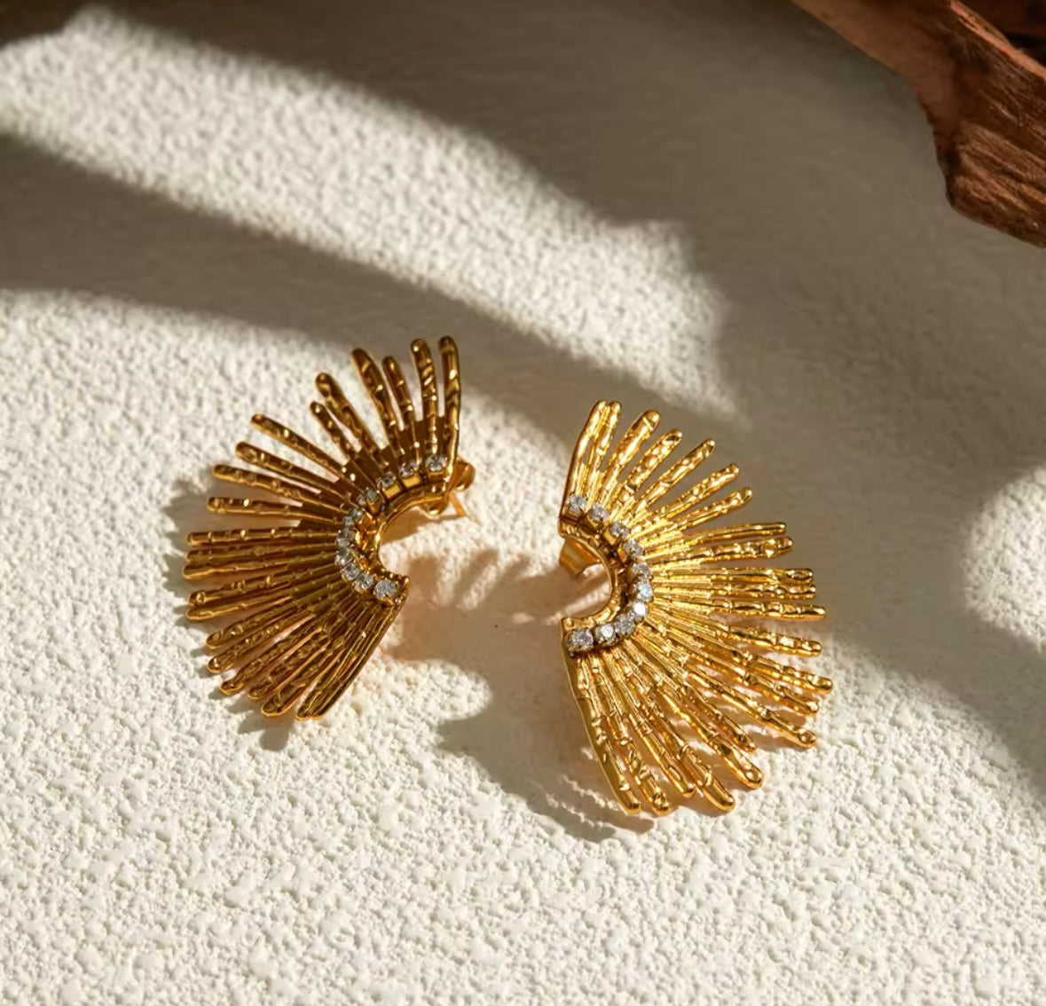 Rhinestone Fan Earrings - 18K Gold Plated Stainless Steel, Elegant and Exquisite Jewelry
