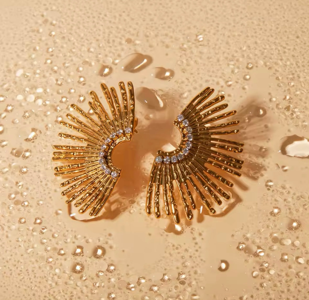 Rhinestone Fan Earrings - 18K Gold Plated Stainless Steel, Elegant and Exquisite Jewelry