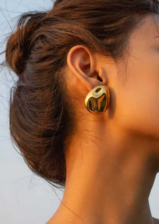 Hollow Stud Earrings – Gold and Silver Stainless Steel